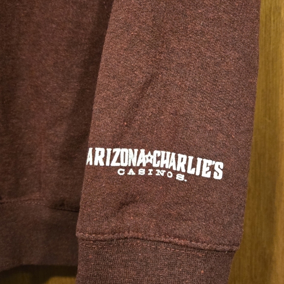 HOST PICK!🎉🎊Arizona Charlie's Casino Men's Maroon Hoodie by MillTex SzL - Picture 2 of 6